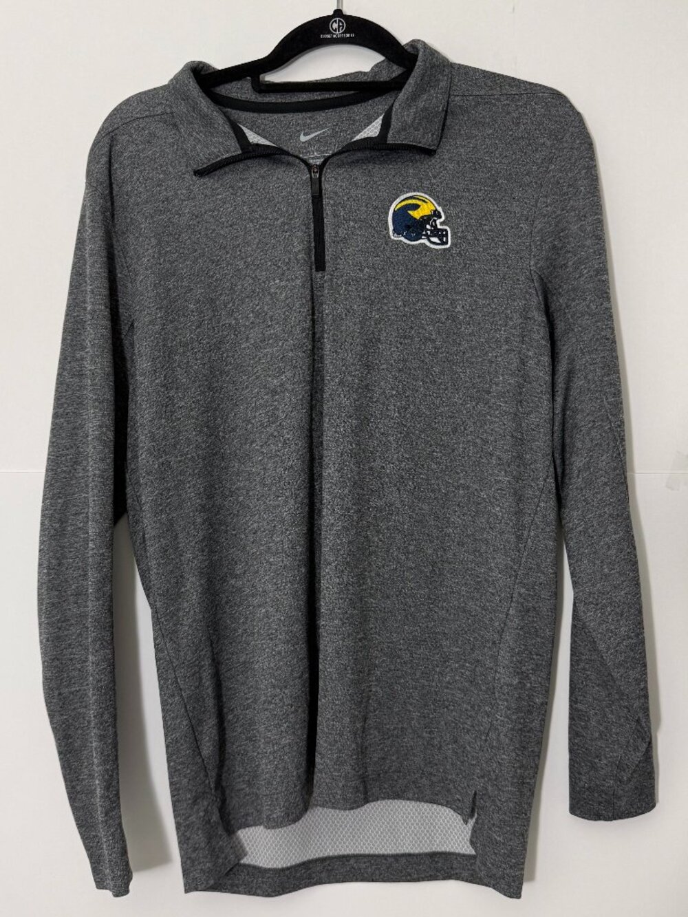 Michigan Wolverines Nike Quarter Zip Mens Medium Gray Pullover